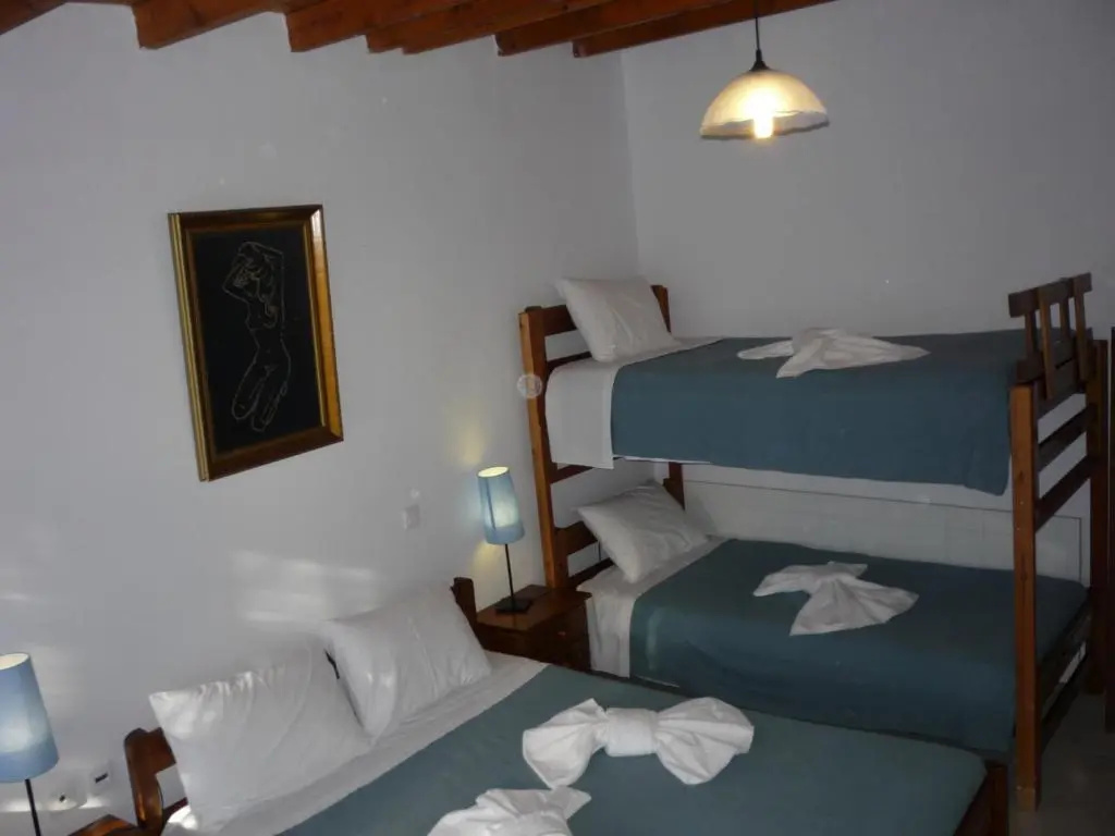 Apanemia Rooms - Chambres
