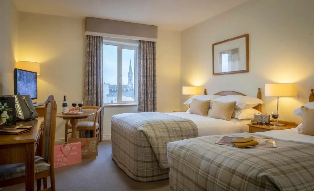 Standard Double room (full double bed)