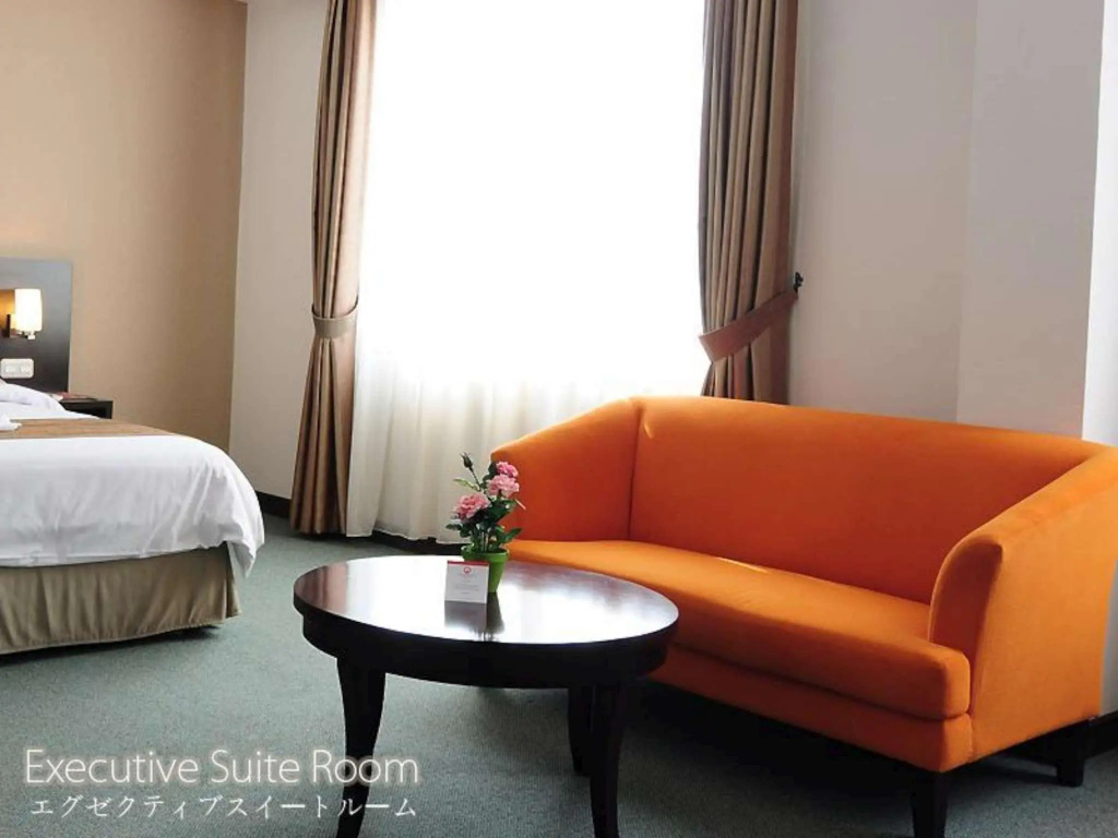Executive Double Suite full double bed