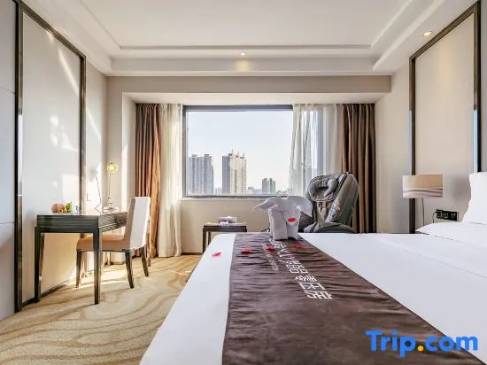 Deluxe Double room (full double bed)