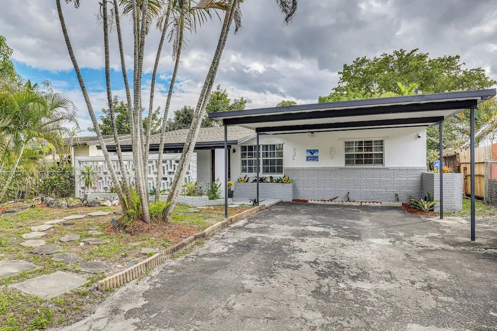 Cozy Fort Lauderdale Home w/ Yard: 7 Mi to Beaches