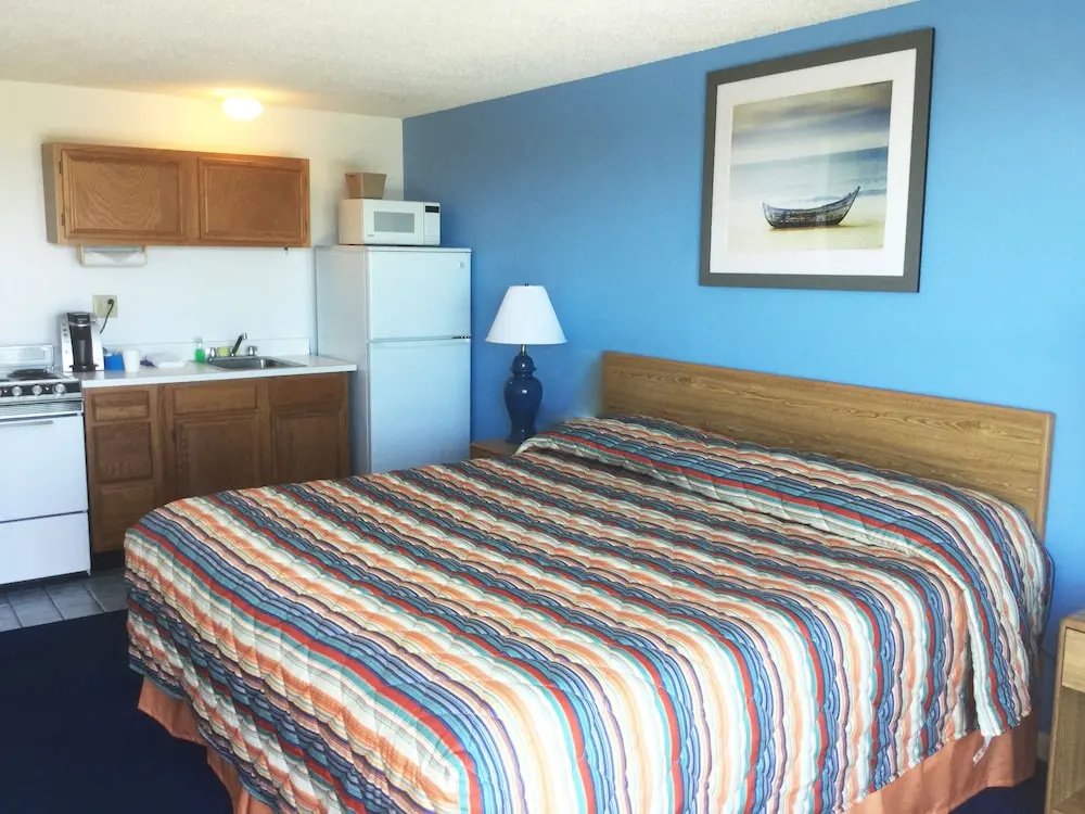 Standard Double room with balcony (full double bed)