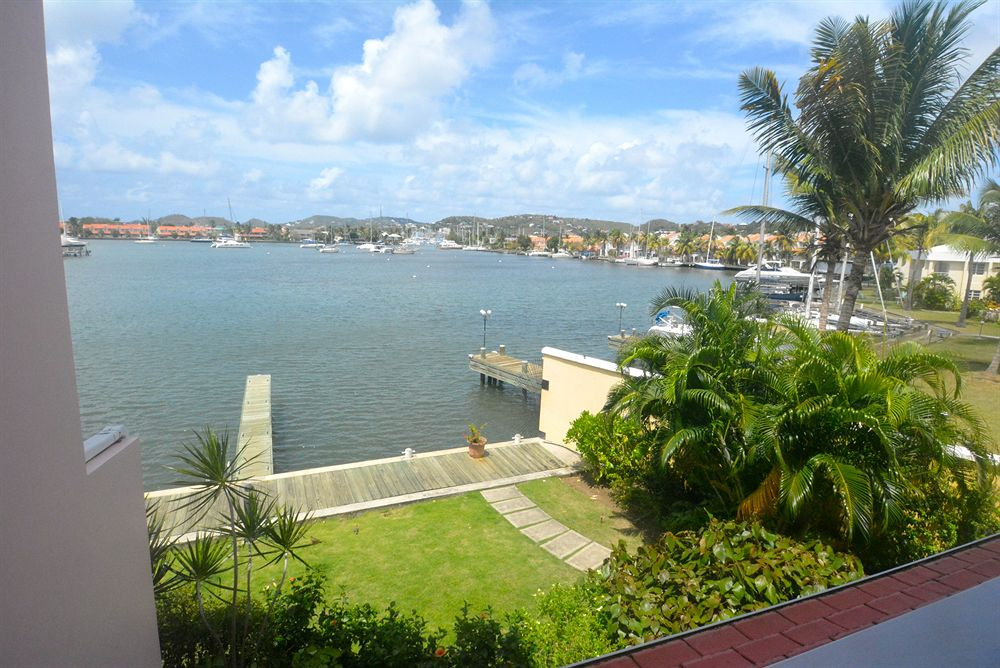 Beach & Waterfront