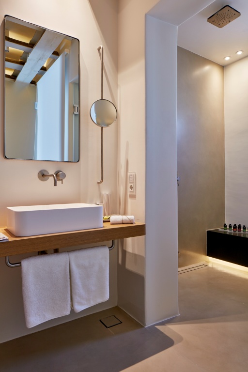 Bill & Coo Suites and Lounge by null