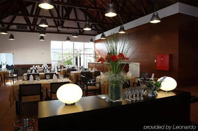 Food & Beverage