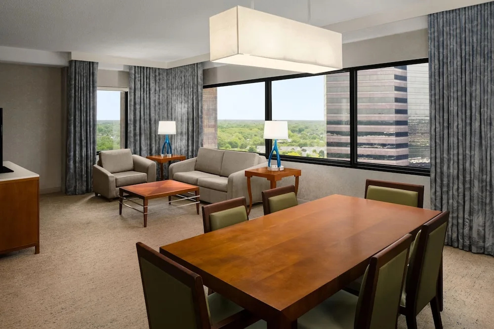 1 Bedroom Suite