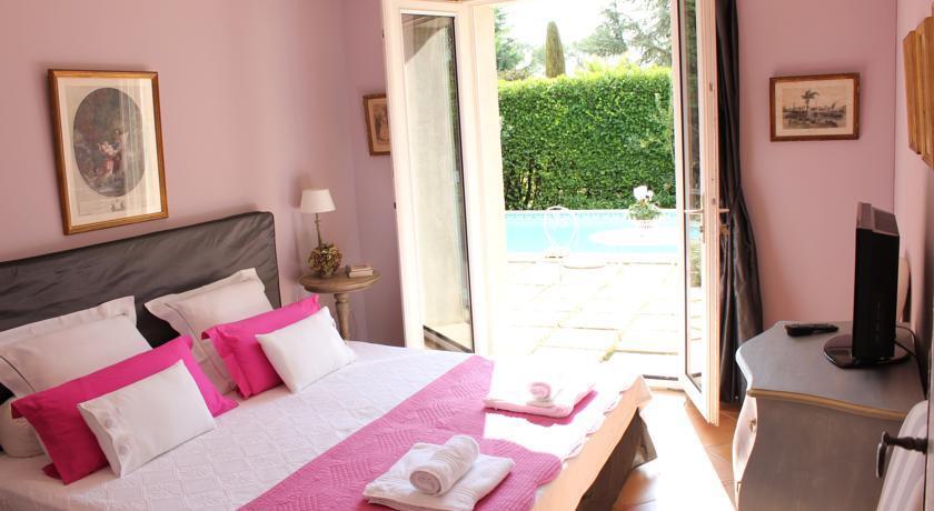 gallery_image_hidden_9