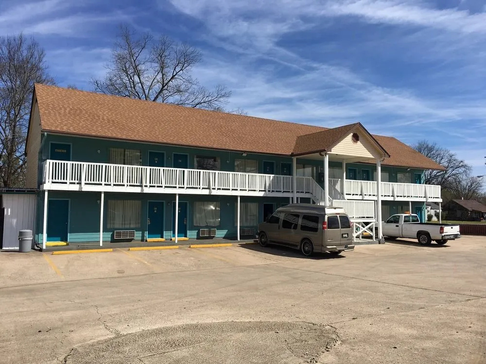 The Bolivar Inn