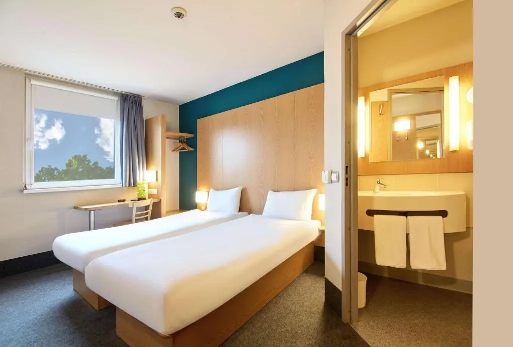 Standard Double room (twin beds)
