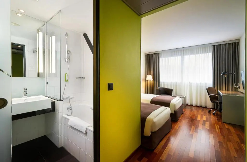 Holiday Inn Zurich - Messe by IHG - Chambres
