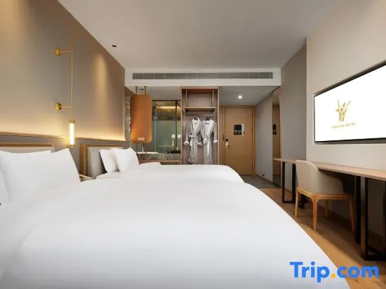 Deluxe Double room twin beds