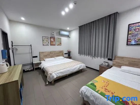 Luoyang Sanqi Homestay (Lijingmen Cross Street Luoyi Old Town)