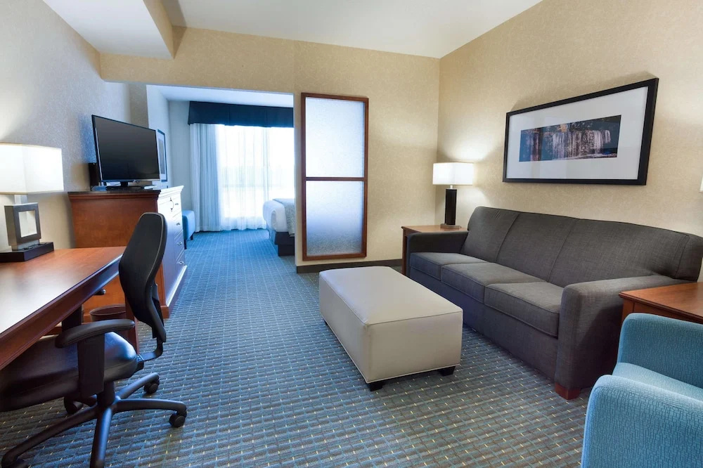 Drury Inn & Suites Burlington - Chambres