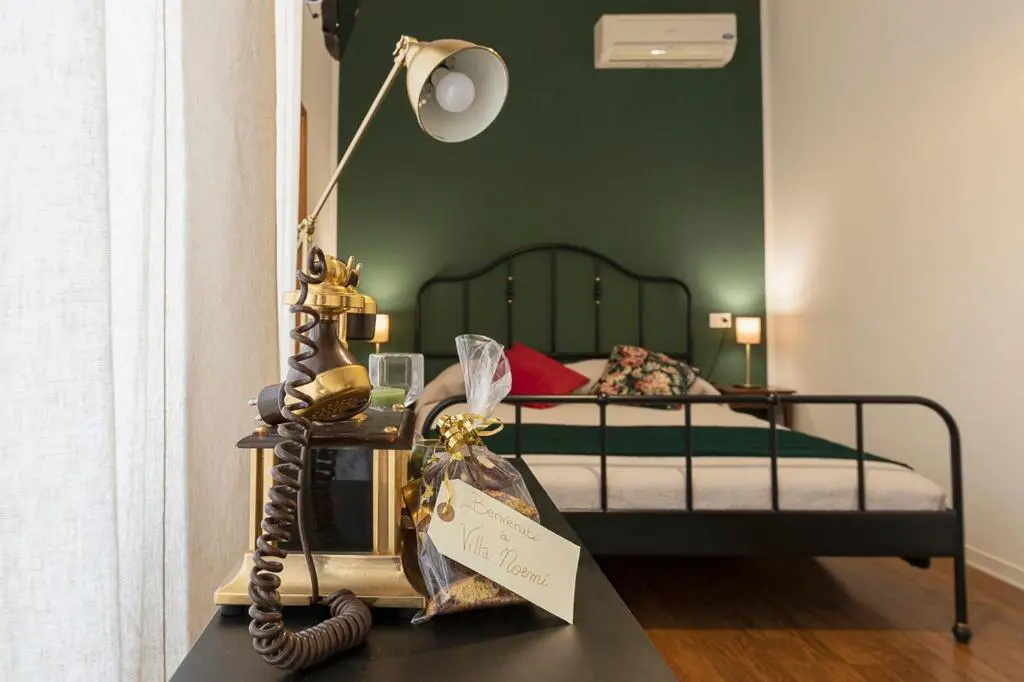 Standard Double room with balcony (full double bed)