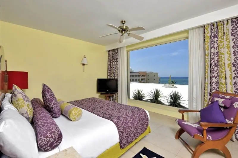 Junior Suite with ocean view