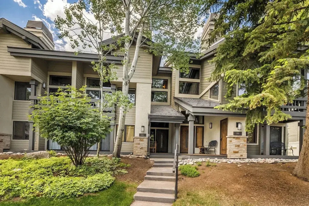 Ridgepoint Retreat Mountain Escape for 8 w/ Resort Amenities