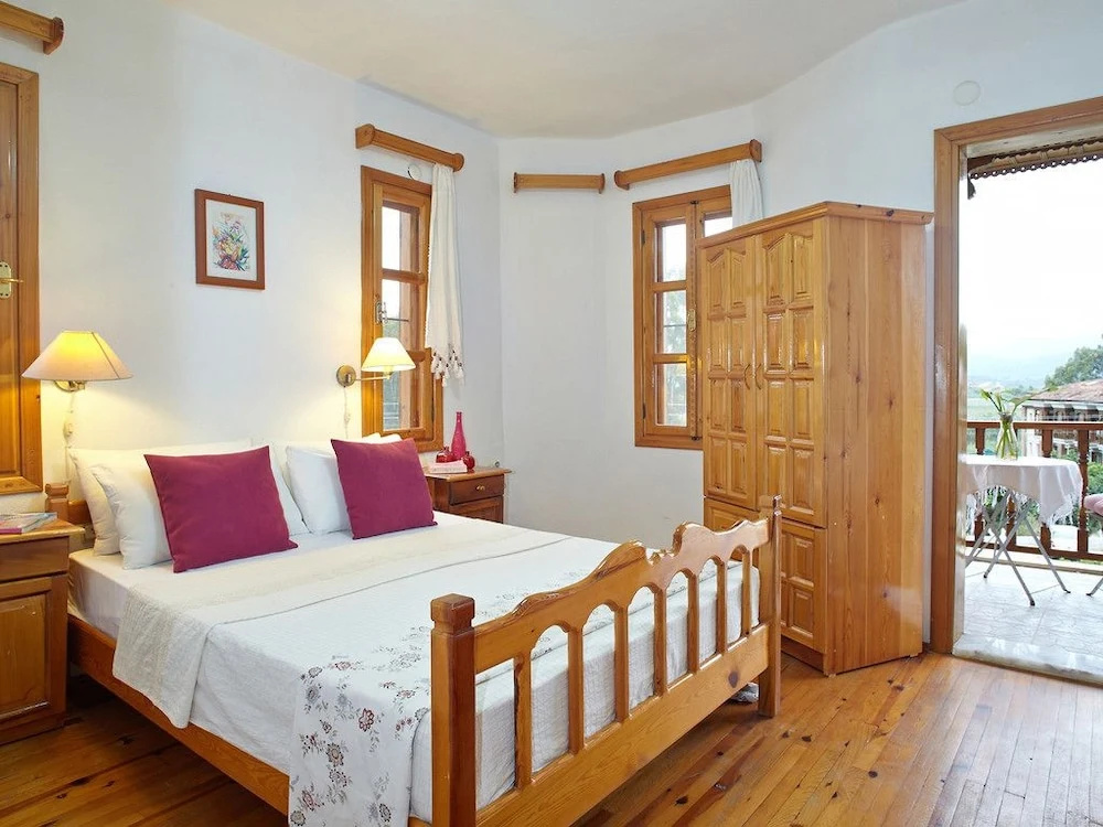 3 Bedrooms Luxury Villa with balcony