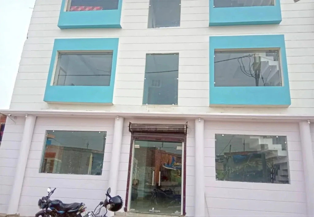 Mohit International 2 By OYO Rooms