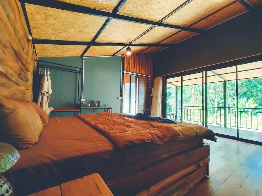 Deluxe Double room with balcony full double bed