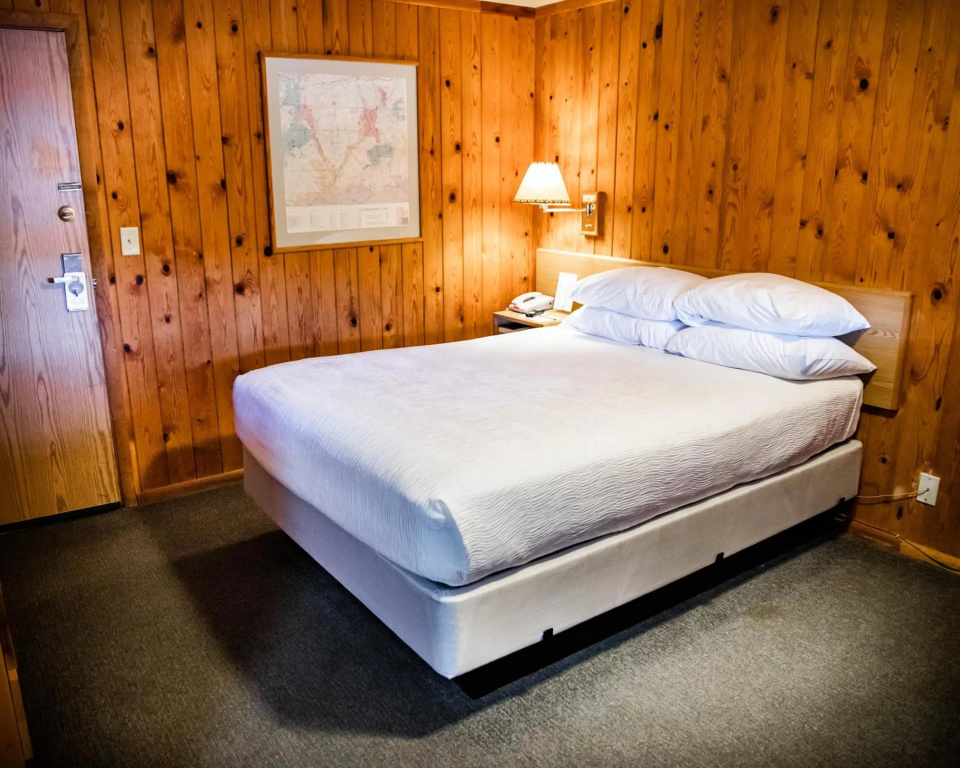 Red Stone Inn — 4