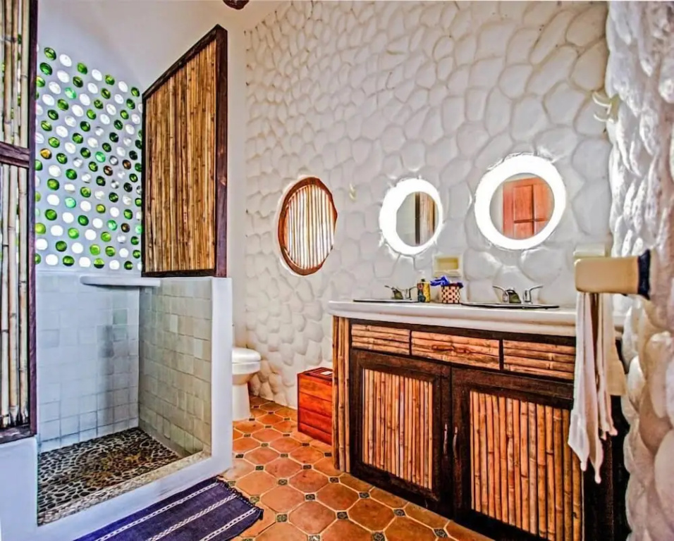 Standard Double room with sea view (full double bed)