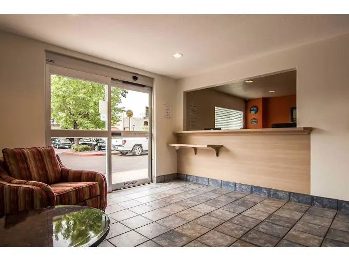 Econo Lodge — фото 3