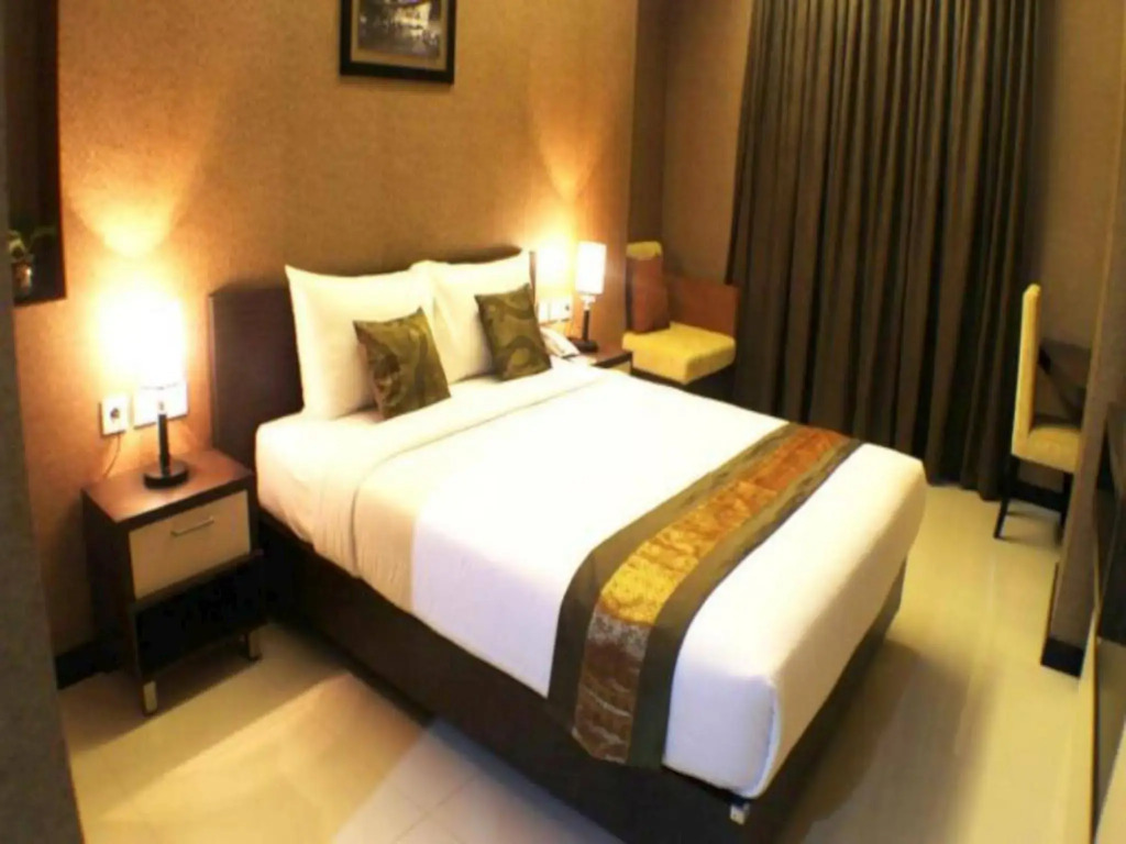 Daima Hotel Padang - фото 4
