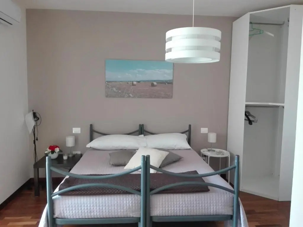Standard Double room with balcony (full double bed)
