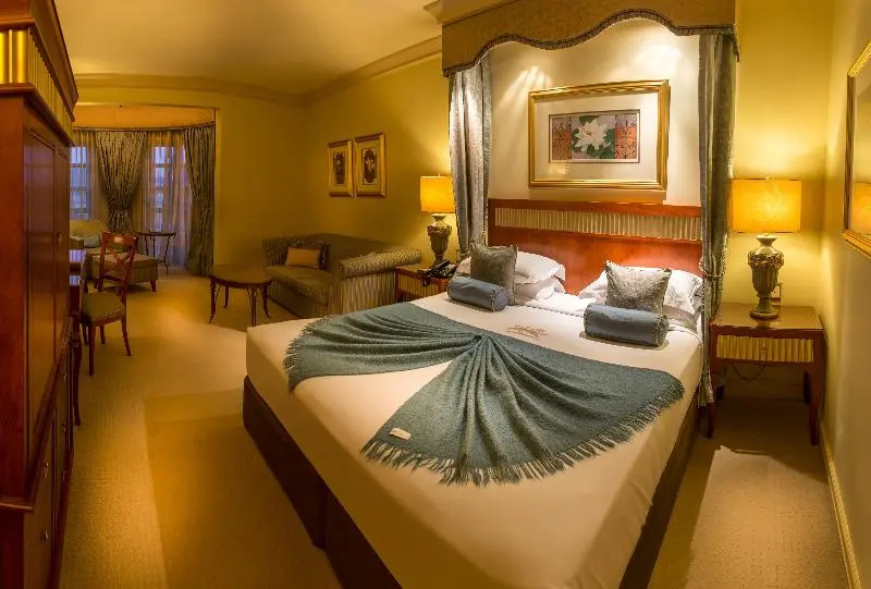 Peermont D'oreale Grande at Emperors Palace - Chambres