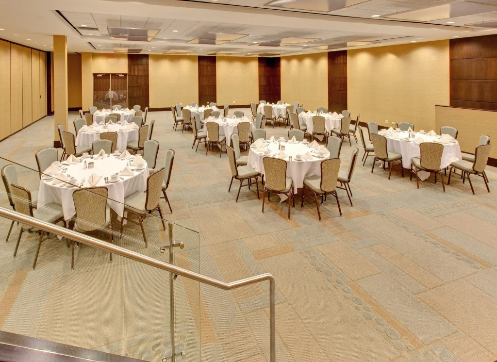 Crowne Plaza Lombard Downers Grove by IHG - Général