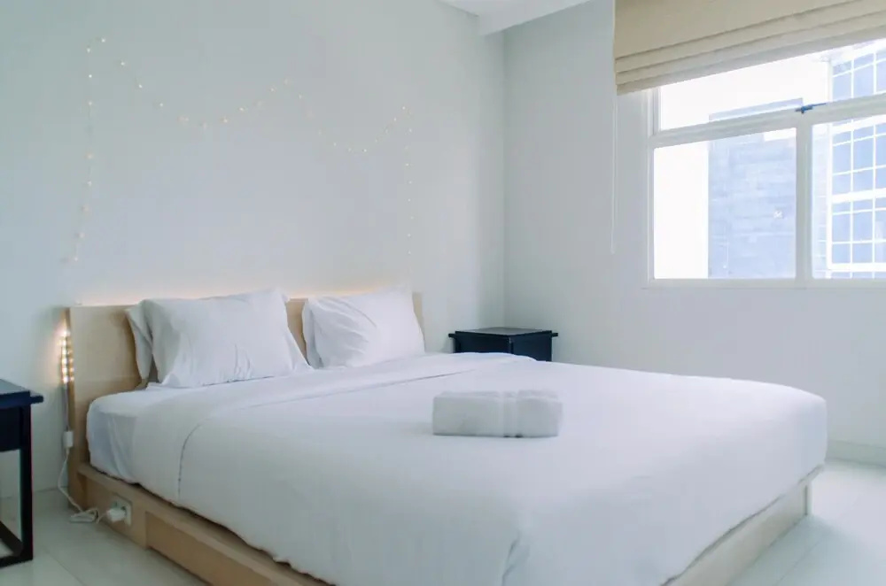 Fancy and Nice 1BR Apartment at Silkwood Residence