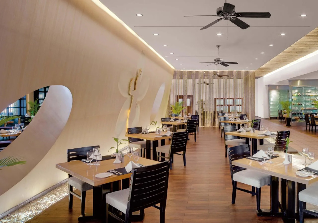 Food & Beverage