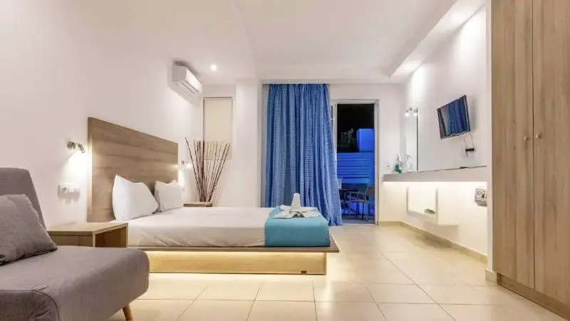 Superior Double room (full double bed)