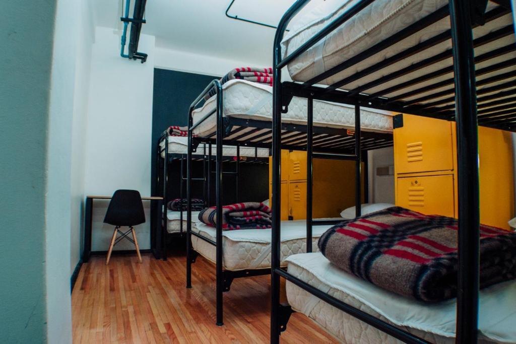 Hostel Mundo Joven Catedral by null