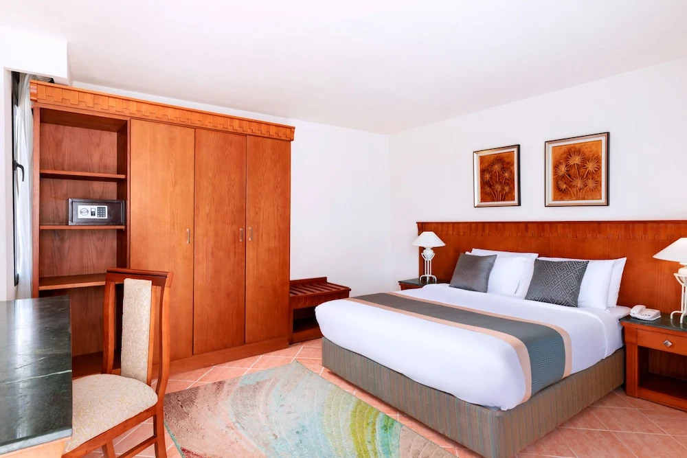 Двухместный номер Standard с видом на сад двуспальная кровать в Albatros Sharm Resort - By Pickalbatros