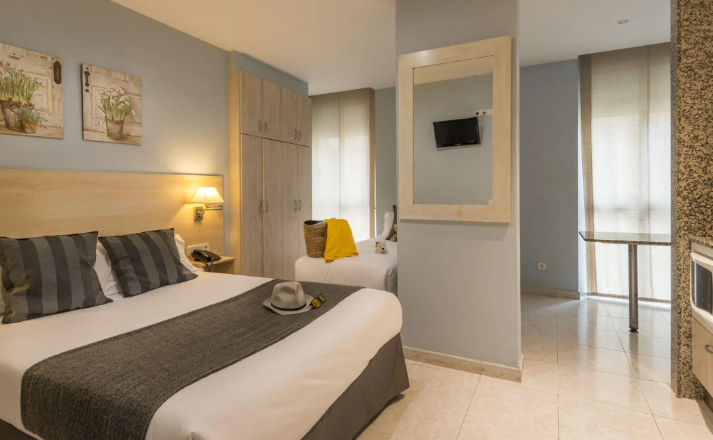 Hotel photo 2