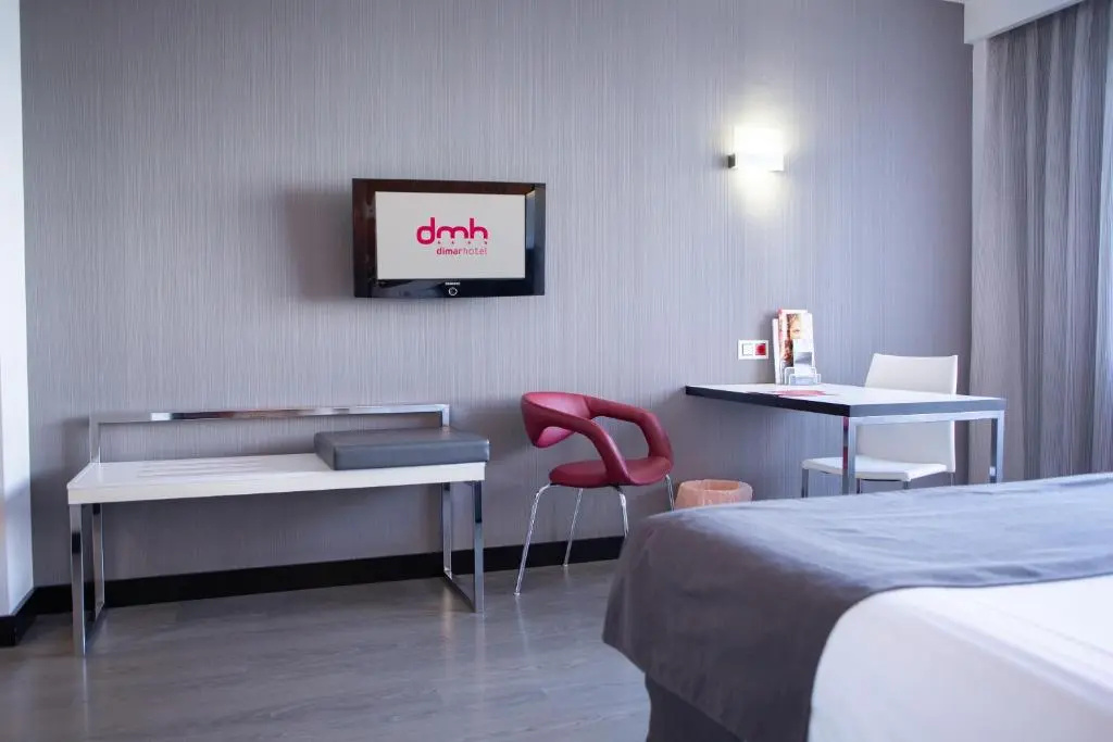 Interior Double room (full double bed)