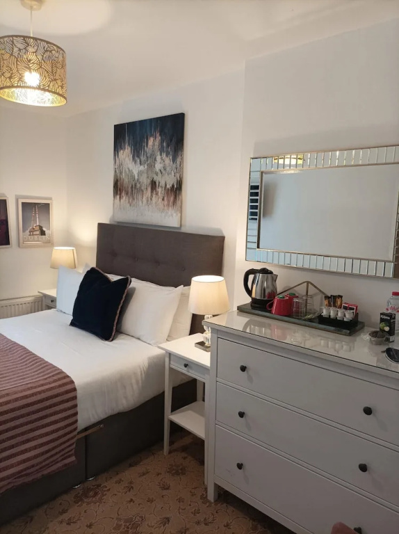 Standard Double room (full double bed)