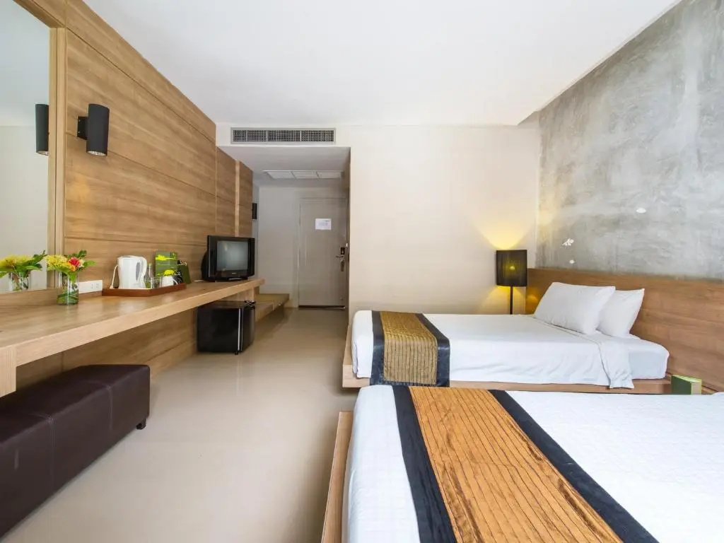 Premier Double room (full double bed)