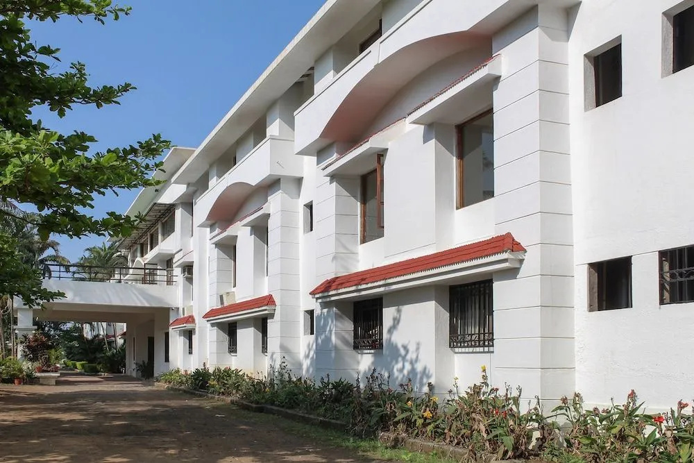 OYO 18920 The Heritage Resort