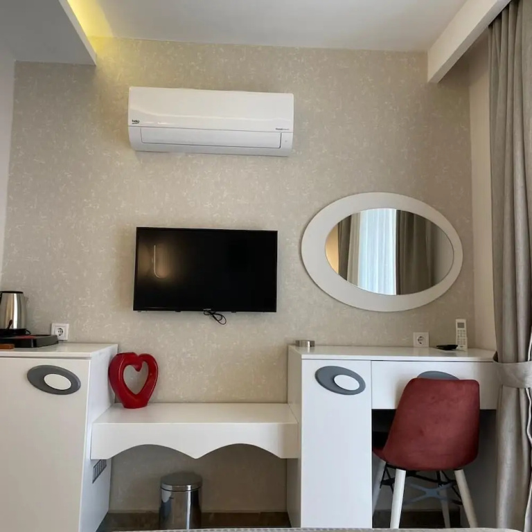 Economy room