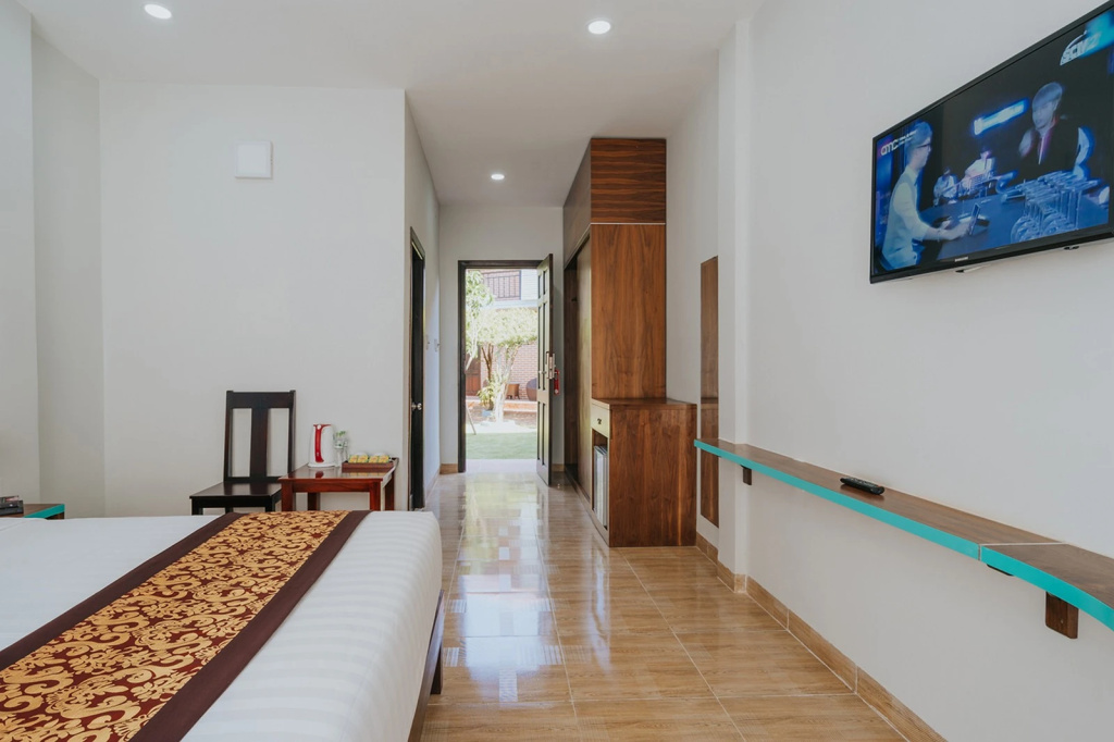 Lobby & Reception