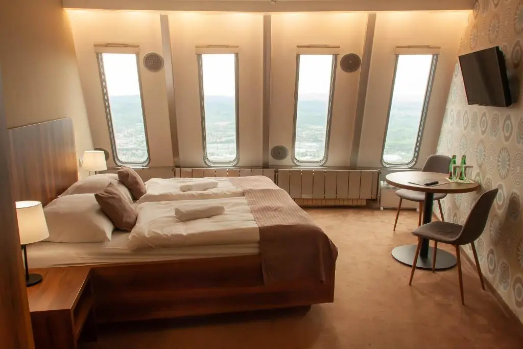 Economy room
