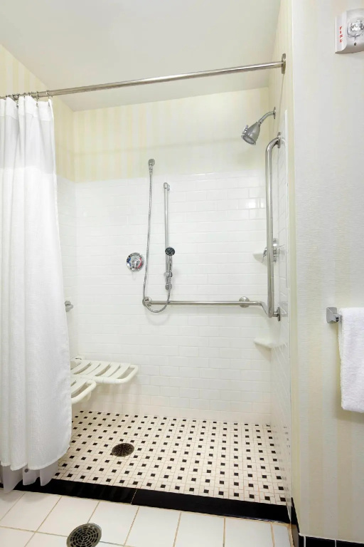 Fairfield Inn & Suites by Marriott Pittsburgh Neville Island - Chambres