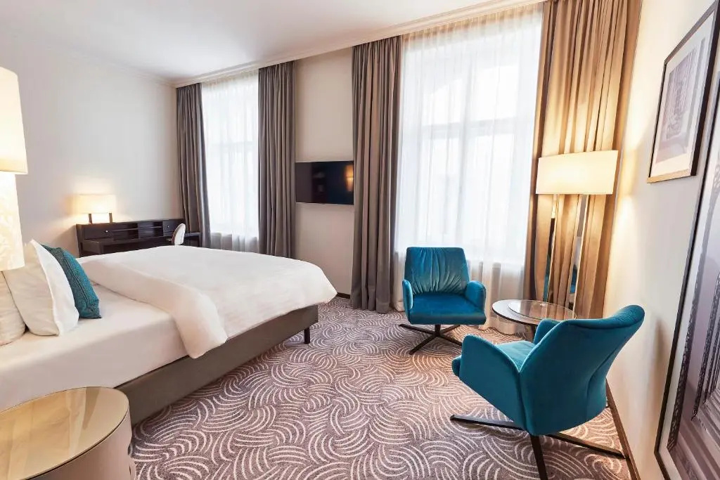 Steigenberger Hotel Herrenhof - Chambres