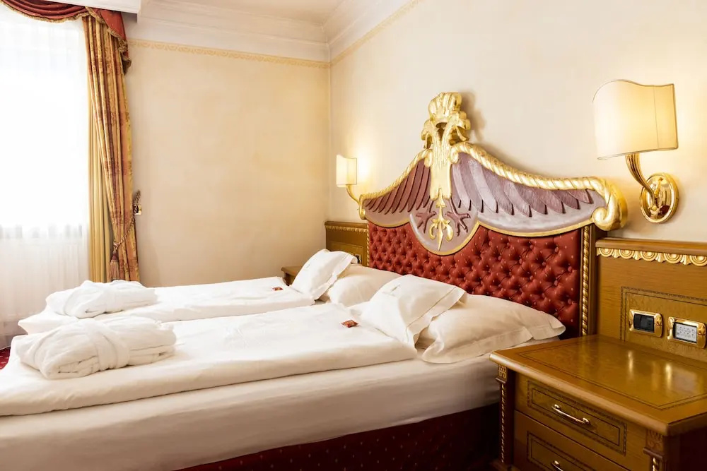1 Bedroom Deluxe Double room (full double bed)