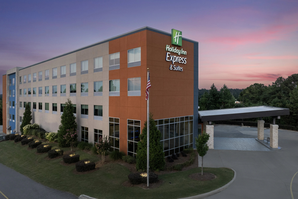 Holiday Inn Express & Suites Birmingham North - Fultondale