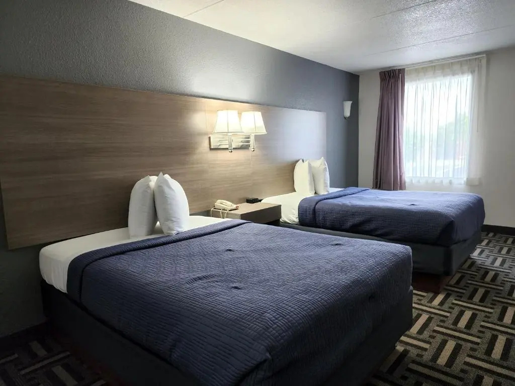 Deluxe Double room (full double bed)