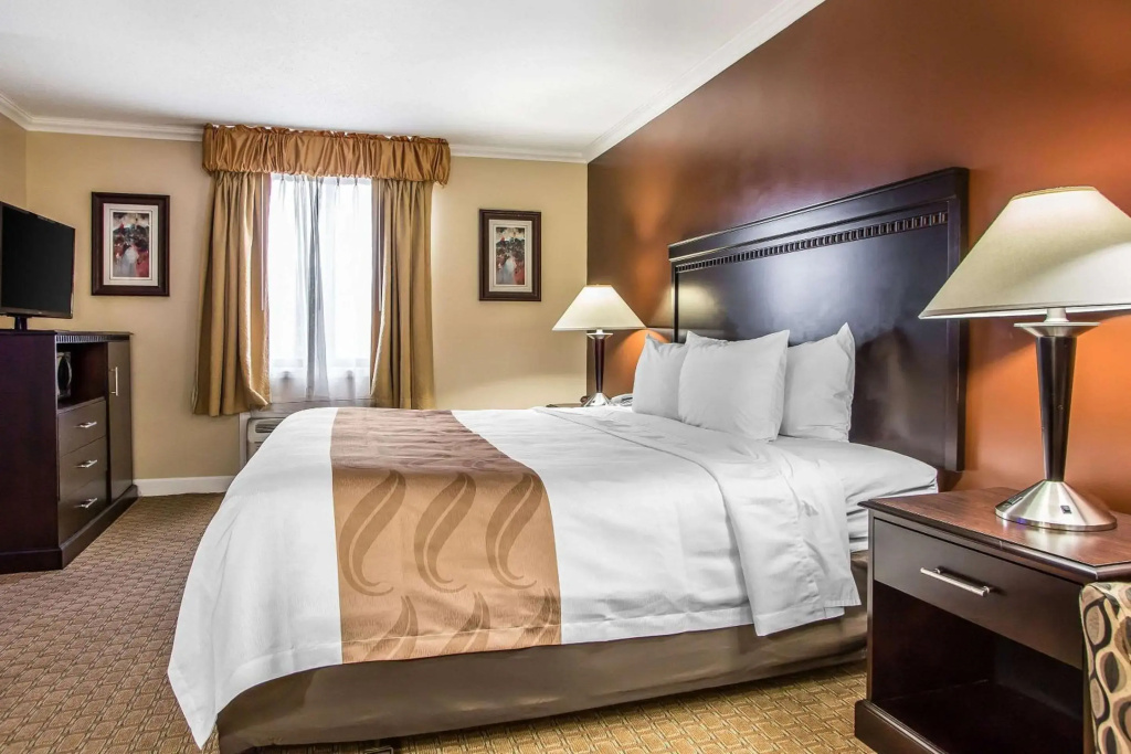 Quality Inn O'Hare Airport - фото 22