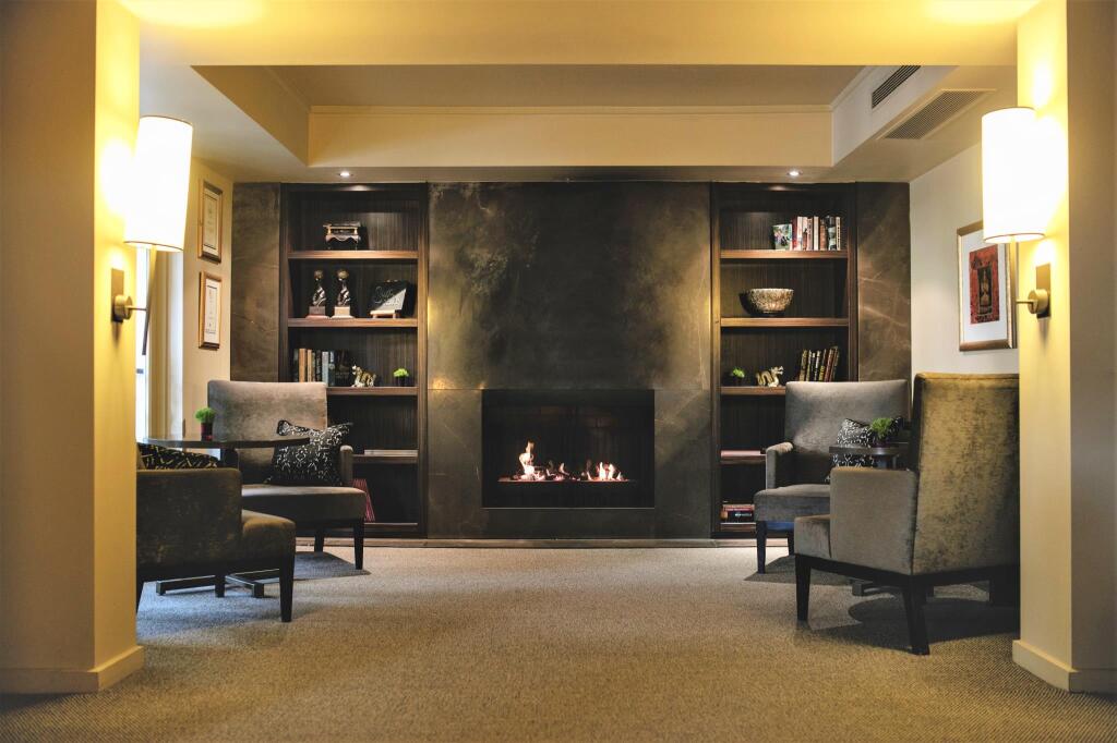 The Lyall Hotel by null